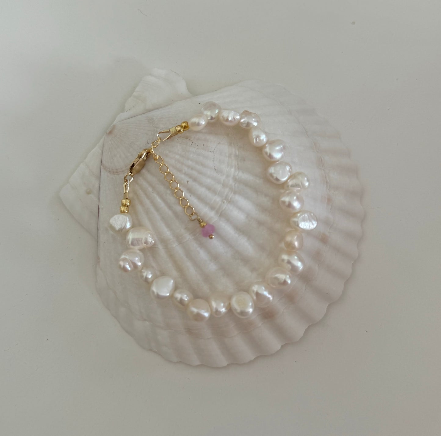 Lulu Pearl Bracelet