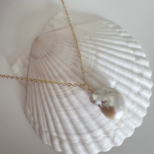 Baroque Drop Necklace