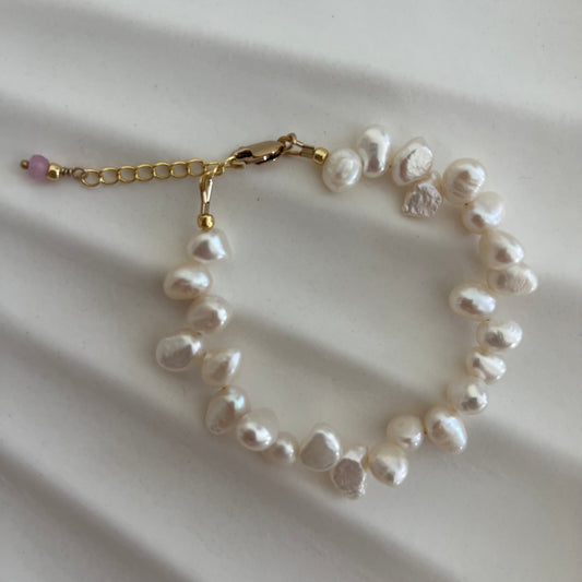 Lulu Pearl Bracelet